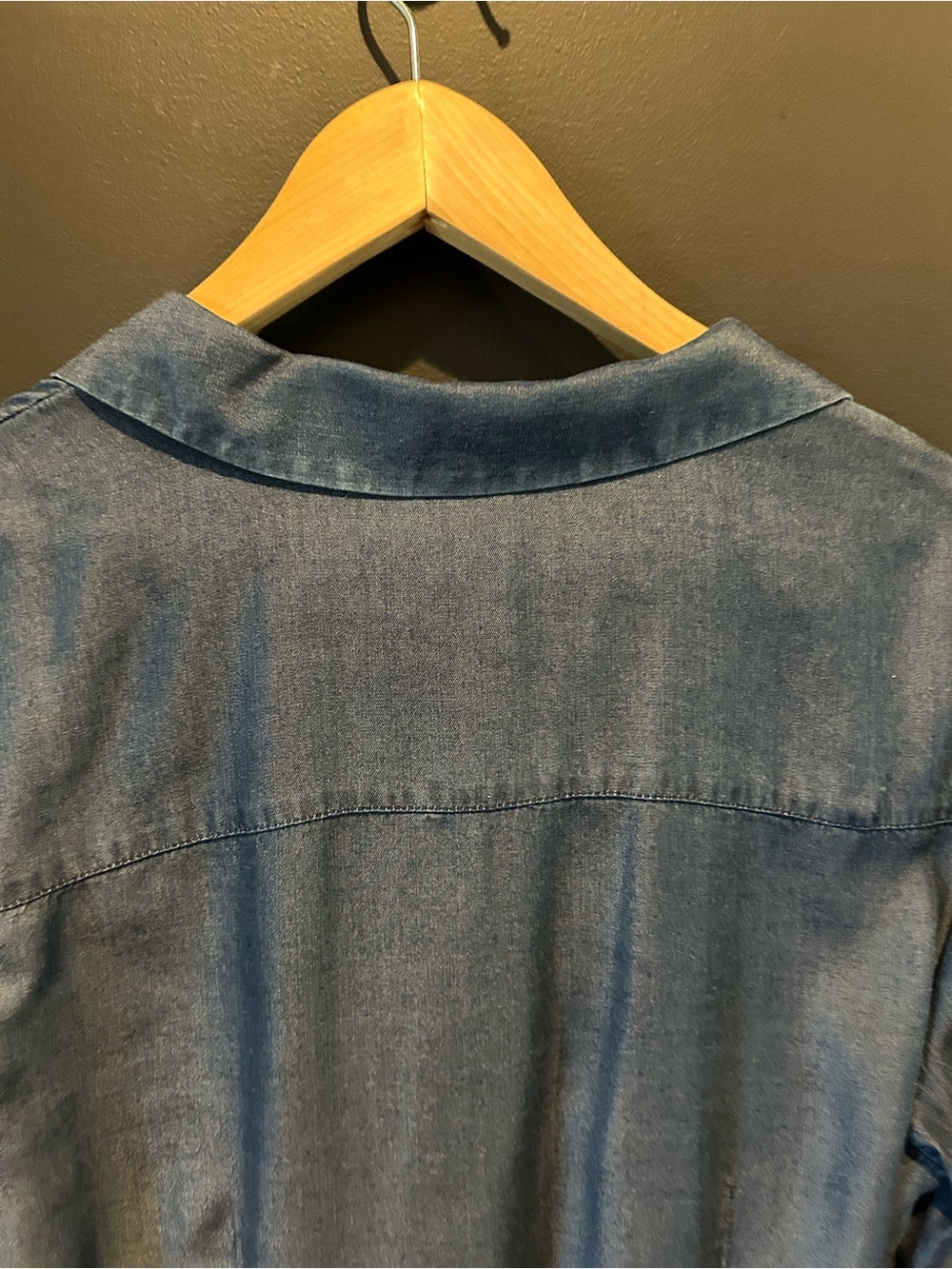 Jaclyn Smith Denim Button Down Shirt in Blue - Picture 5 of 7